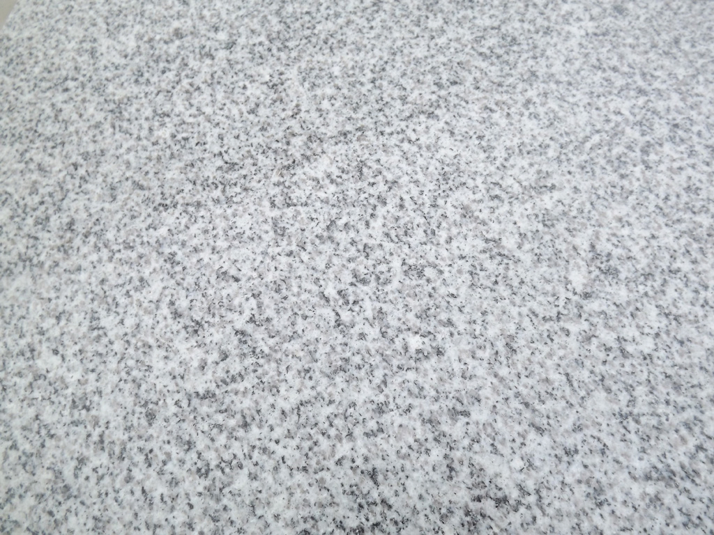 Light Grey, Rusty Yellow, Maple Red, Dark Grey etc Chinese Cheap Granite Tiles and Granite Paving Stones