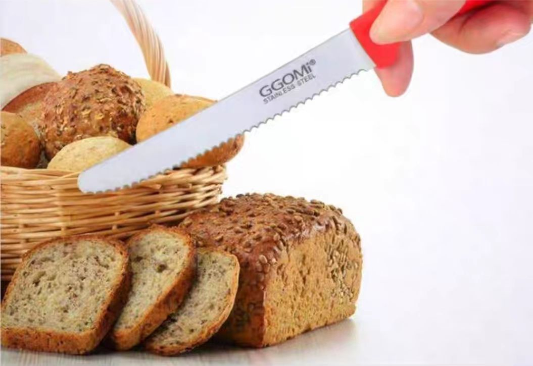 Пилообразный нож для фруктов и сэндвичей