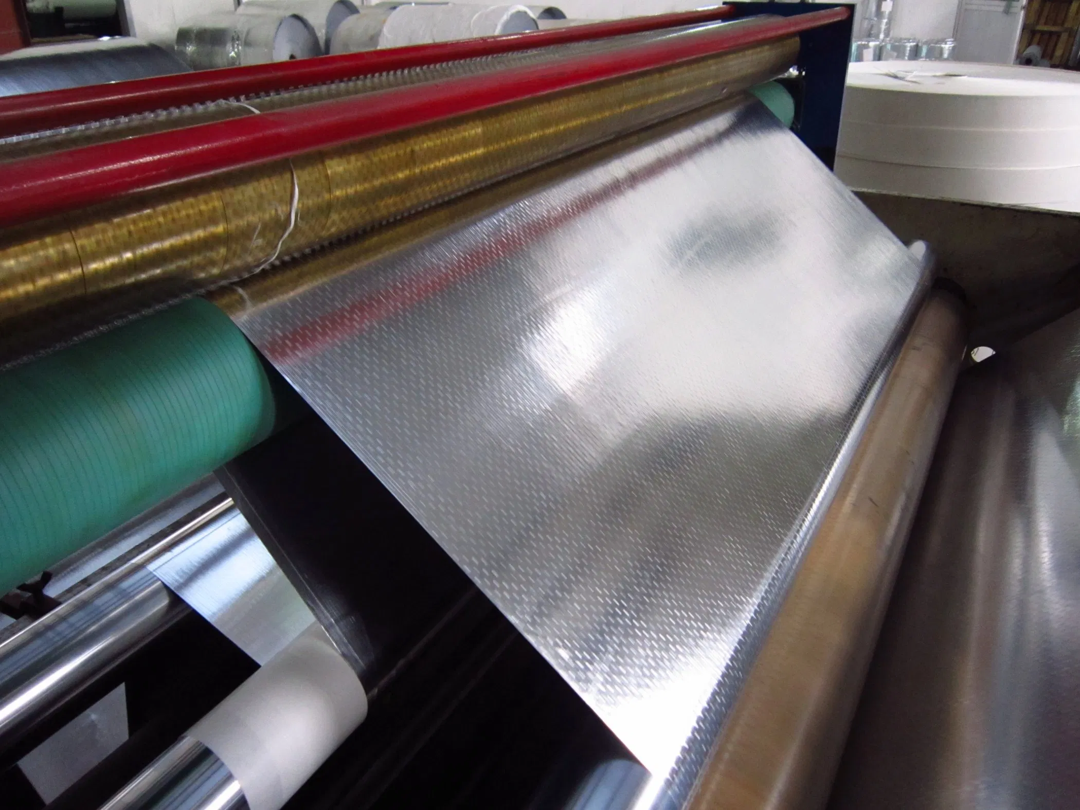 Building Materials Aluminum Foil Woven Fabric Thermal Insulation for Attic and Roof