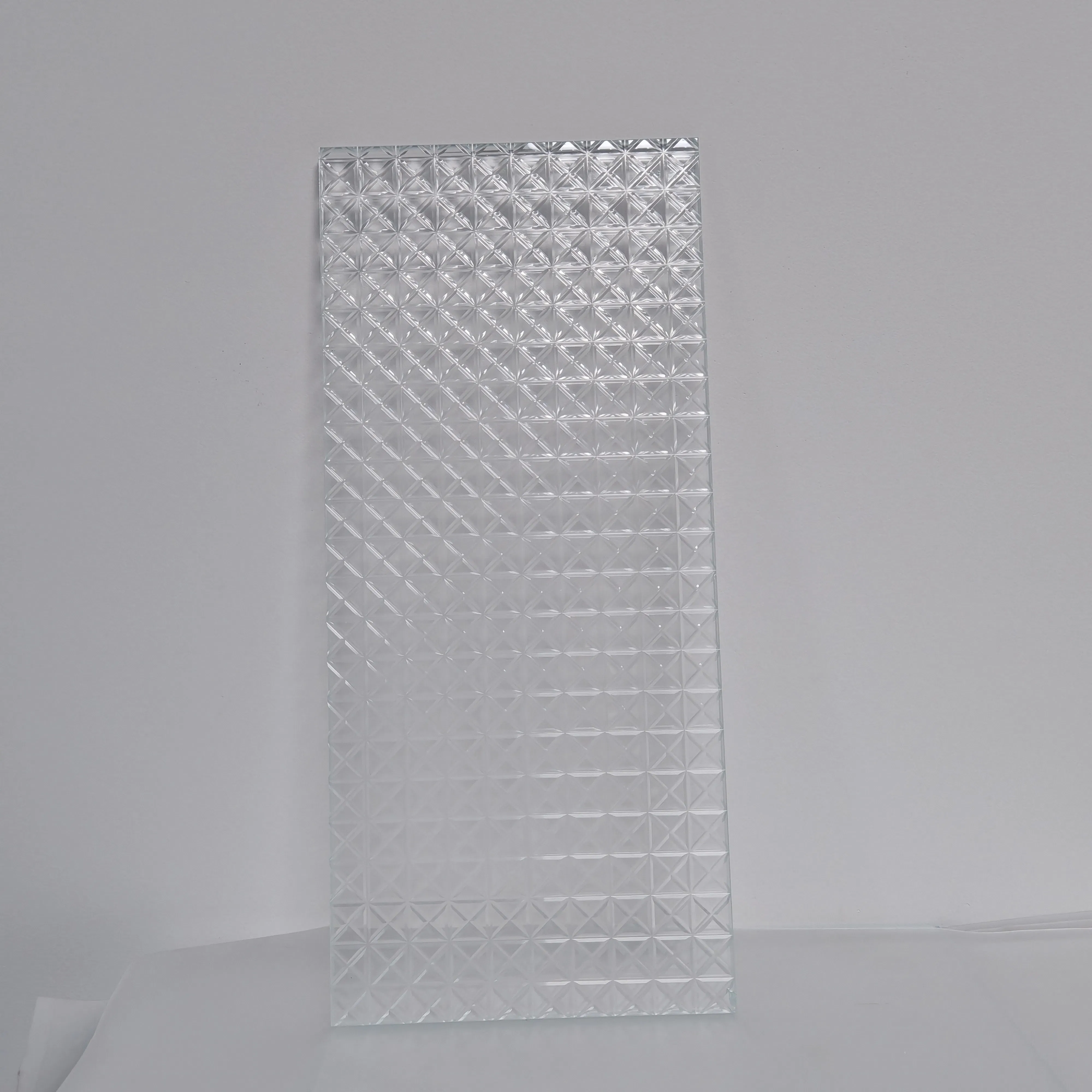 Custom Fashionable Shape Glass for Chic Home Decor Gifts
