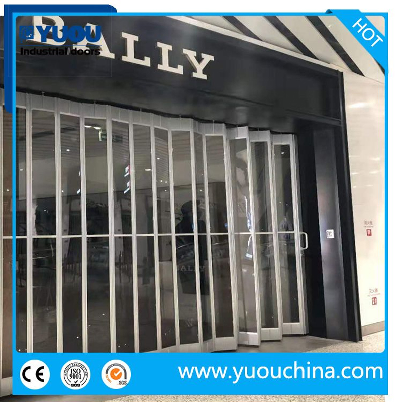 Horizontal Beautiful New Style Polycarbonate Crystal Transparent Folding Door for Shops