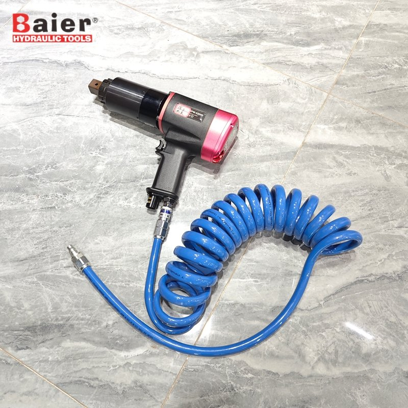 Пневматический гайковерт Baier Bolt с точным контролем момента