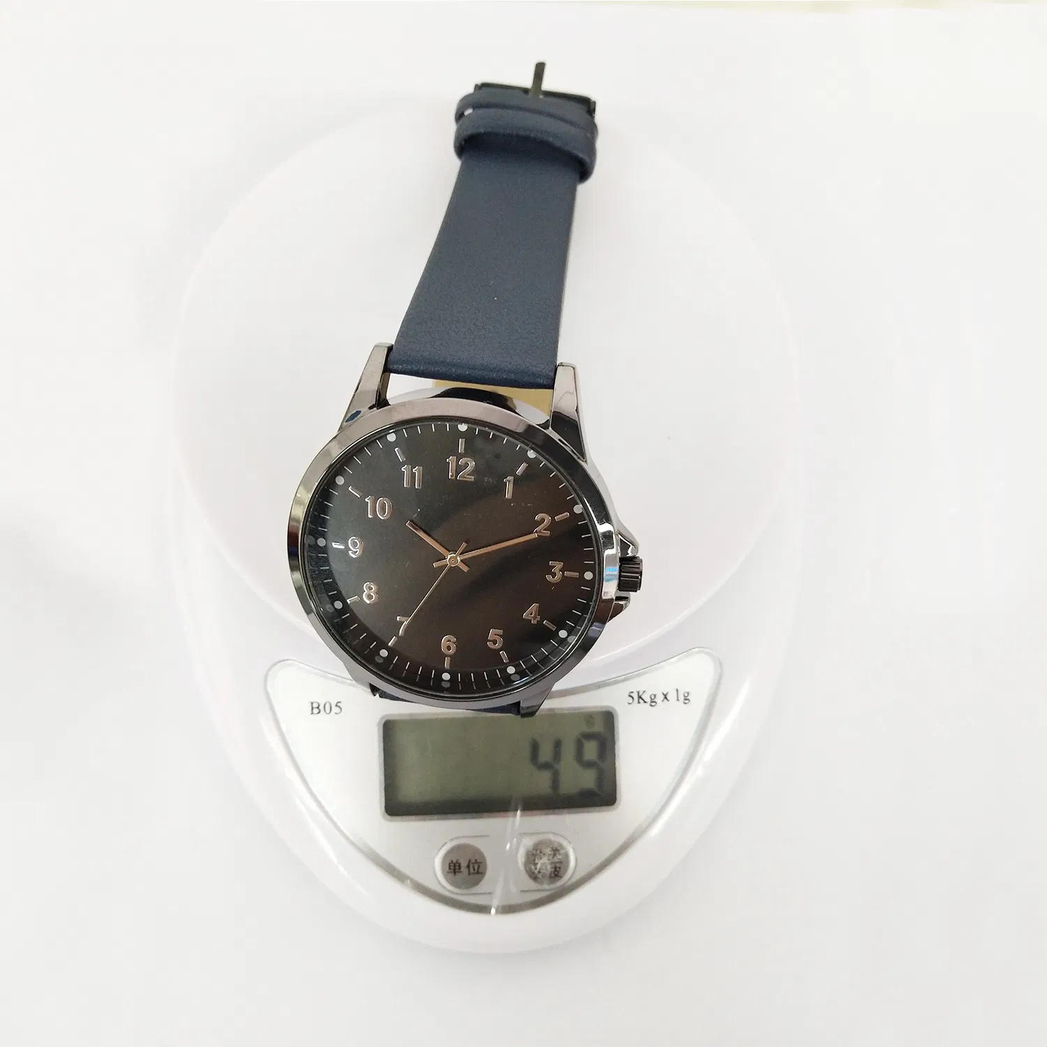 Fashion Man Movt Watch Stainless Steel Back Quartz Watch (cm0016)