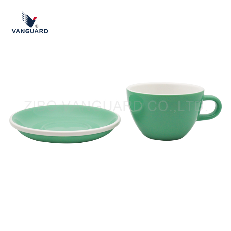 Набор керамических чашек для чая и кофе с блюдцами