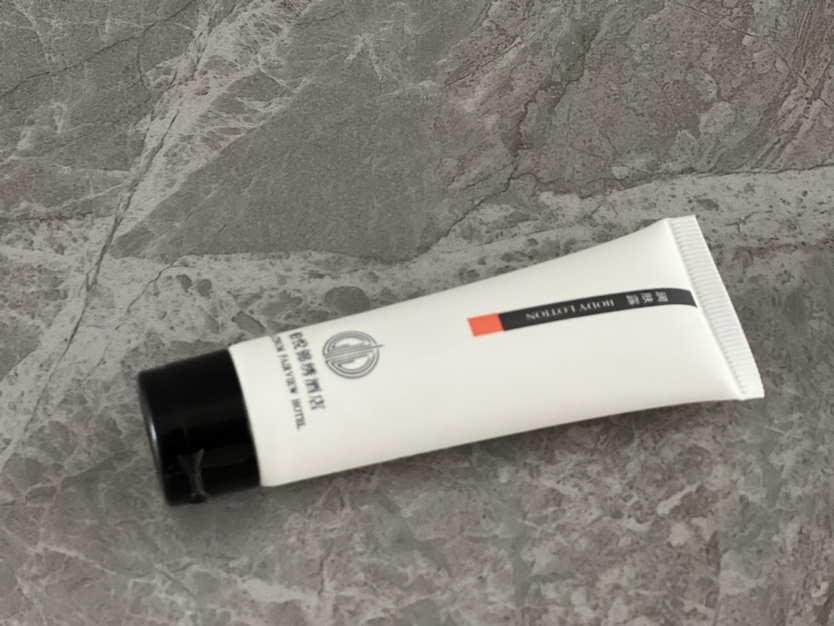 Wholesale High Quality Cheap Disposable 30ml Hotel Amenities Tube/Hotel Shampoo Tube
