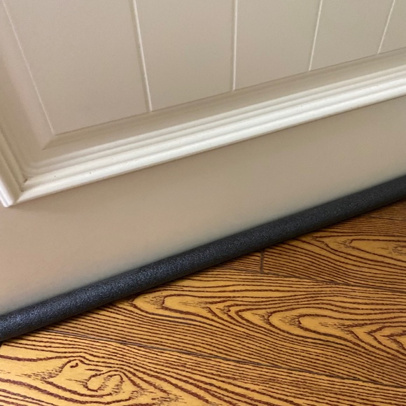 Factory Supply Install Windproof Soundproof and Dustproof Door Bottom Sealing Strip