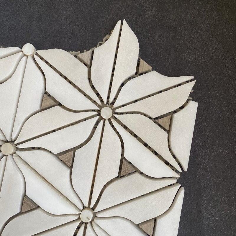 China Popular Flower Marble Mosaic Customized Carrara White Marble Stone Mosaic Tile Tunisia Marble Mosaic for Home Decoration