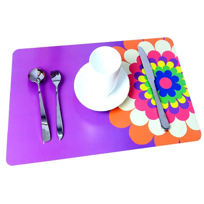 New Washable Plastic PP Table Mat with Unique Design for Protection Dining