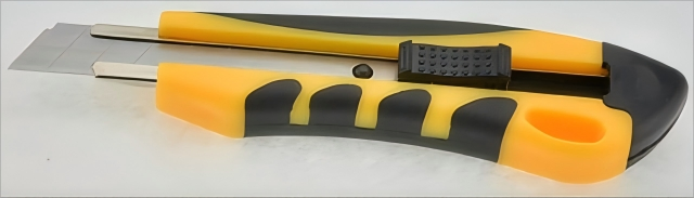 Cutter Knife with Sk5 Blade (31040010)