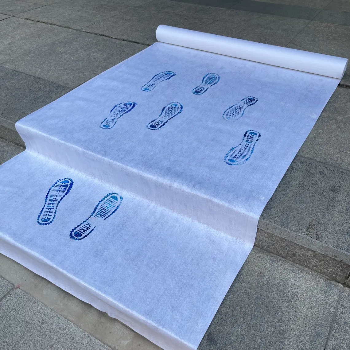 Protective Non-Slip Mat for Waterproof Construction and Floor Guarding