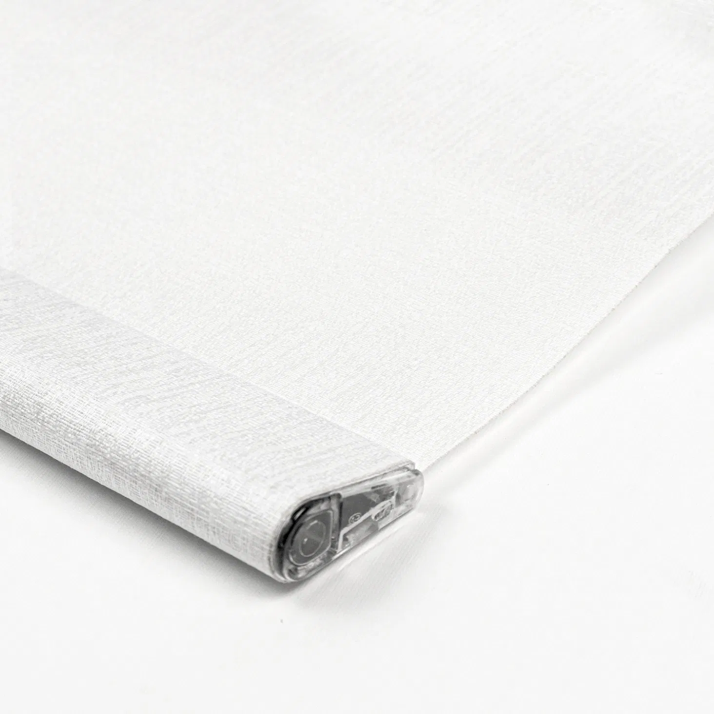 Sisheng New Design Fabric Curtain Sunscreen and Semi Blackout Roman Shade Blinds with Manual or Motorized System