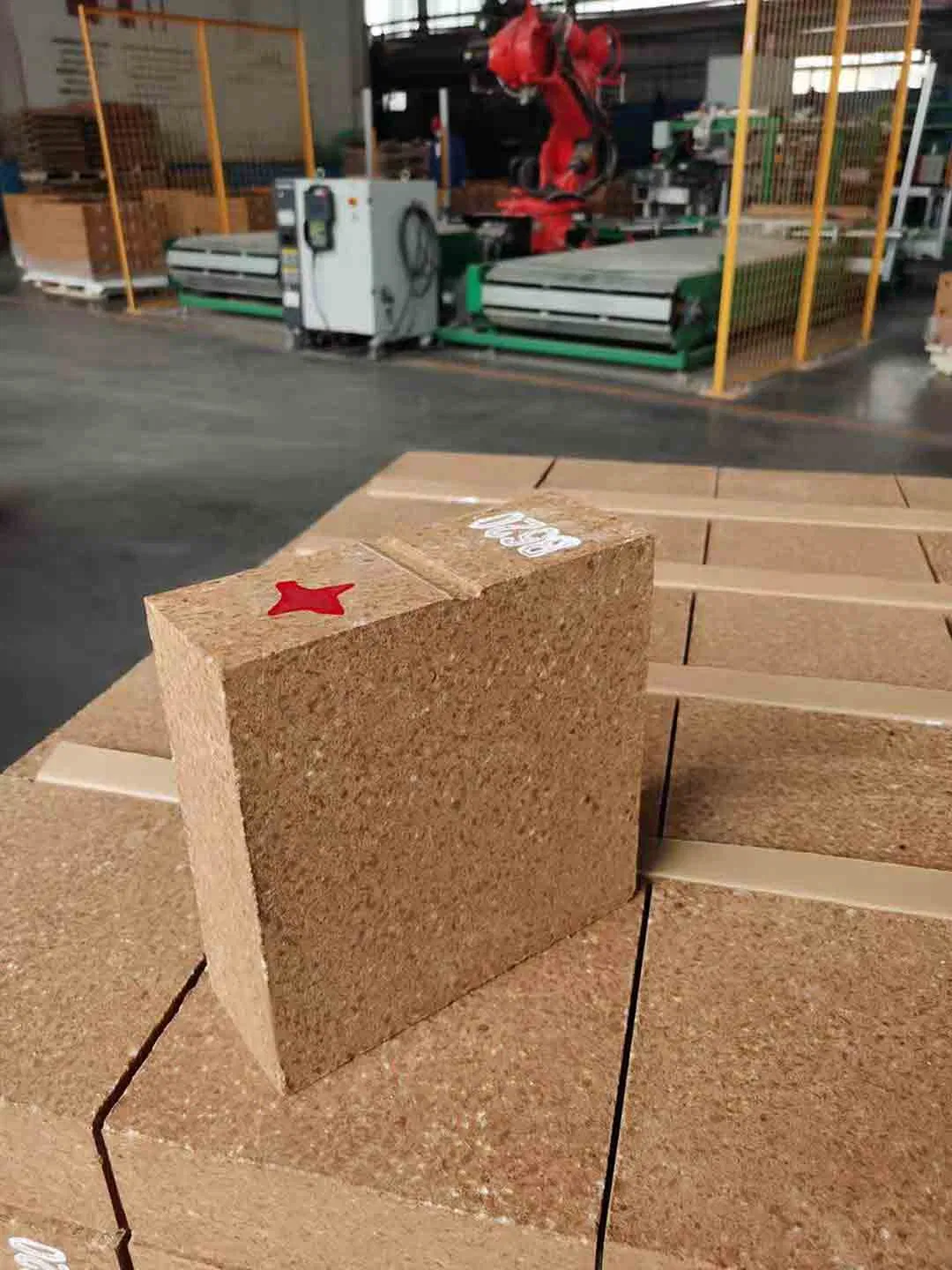 Магнезито-глиноземистый кирпич для переходной зоны вращающейся печи