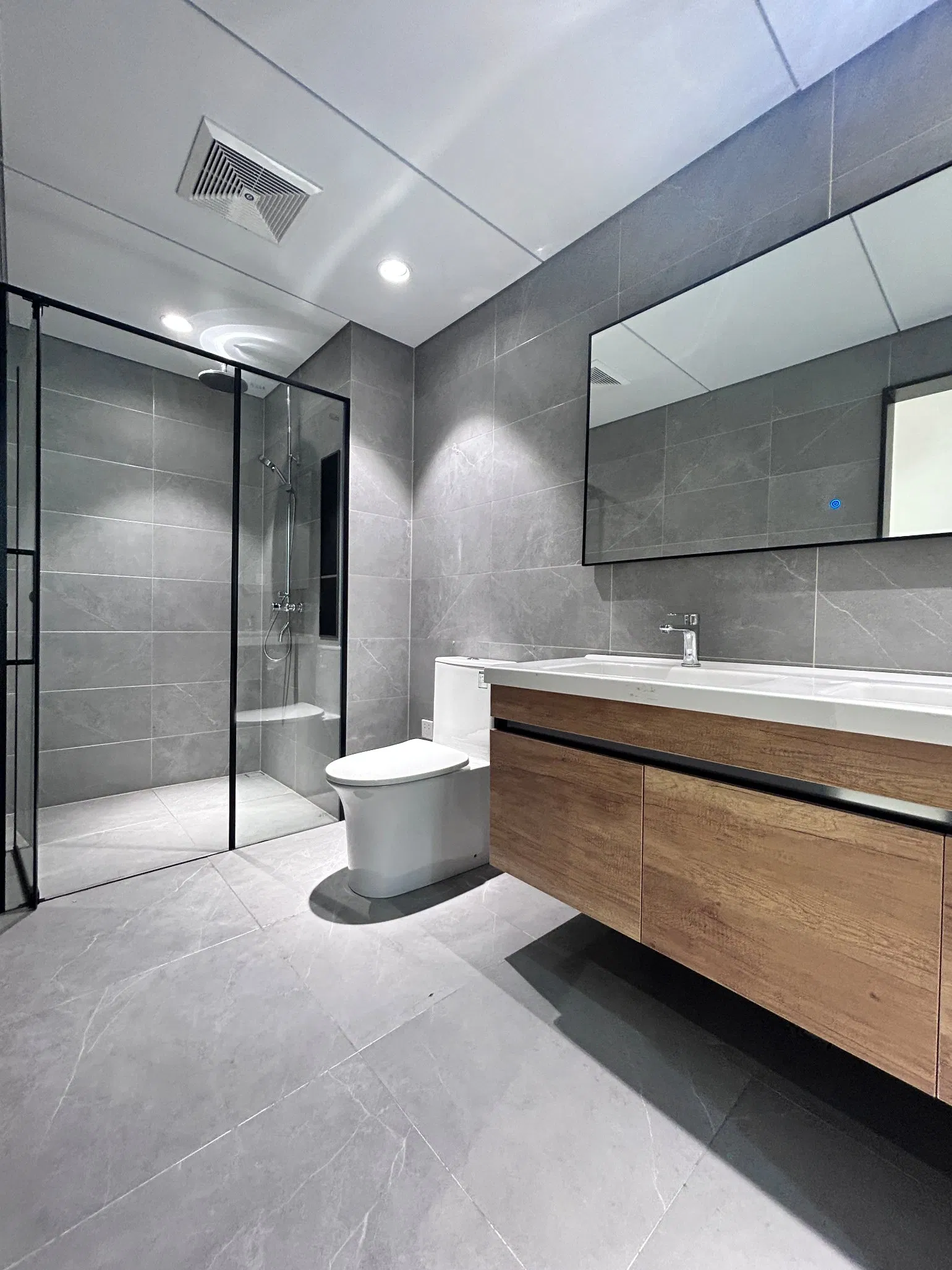 1.0*2.2*2.2 M Tongnai Modular Bathroom for Hotel Renovation Safe Anti-Slip + Efficient Space Utilization Bathroom Solution Integrated Bathroom