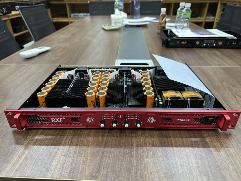 B Series Class D 1000W*4@8ohms Power Amplifier for Live Sound Systems Power Amplifier