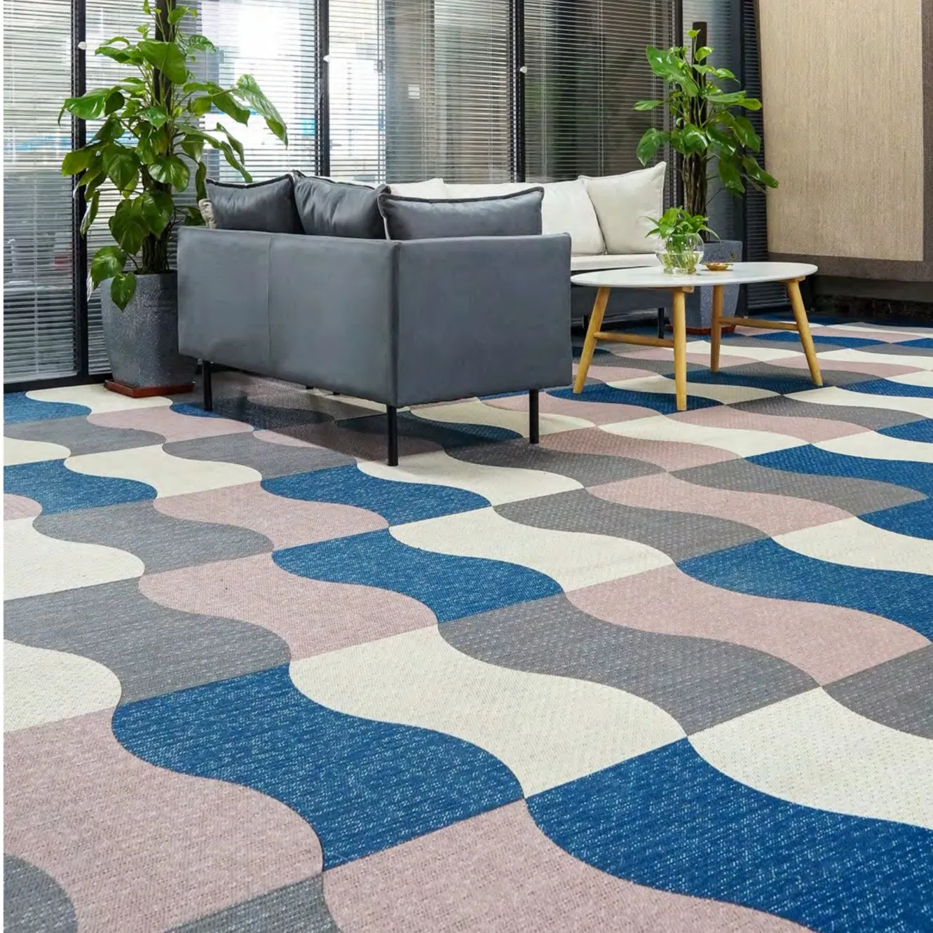 ПВХ ковровое покрытие с противоскользящим покрытием