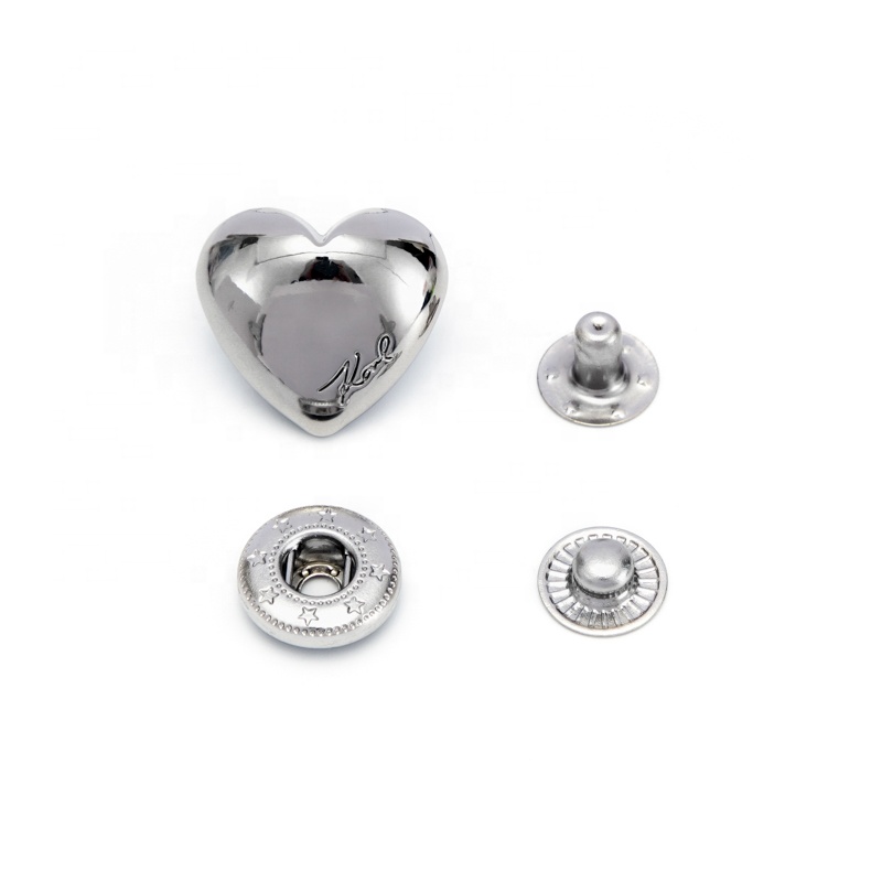 Кнопки металлические сердце цинковый сплав с логотипом