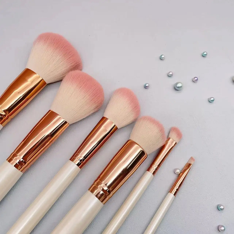 6 PCS Soft Bristled Comprehensive Makeup Brush Set for Loose Powder Highlighter Blush Eyebrow Lip Eye Shadow Makeup Tools
