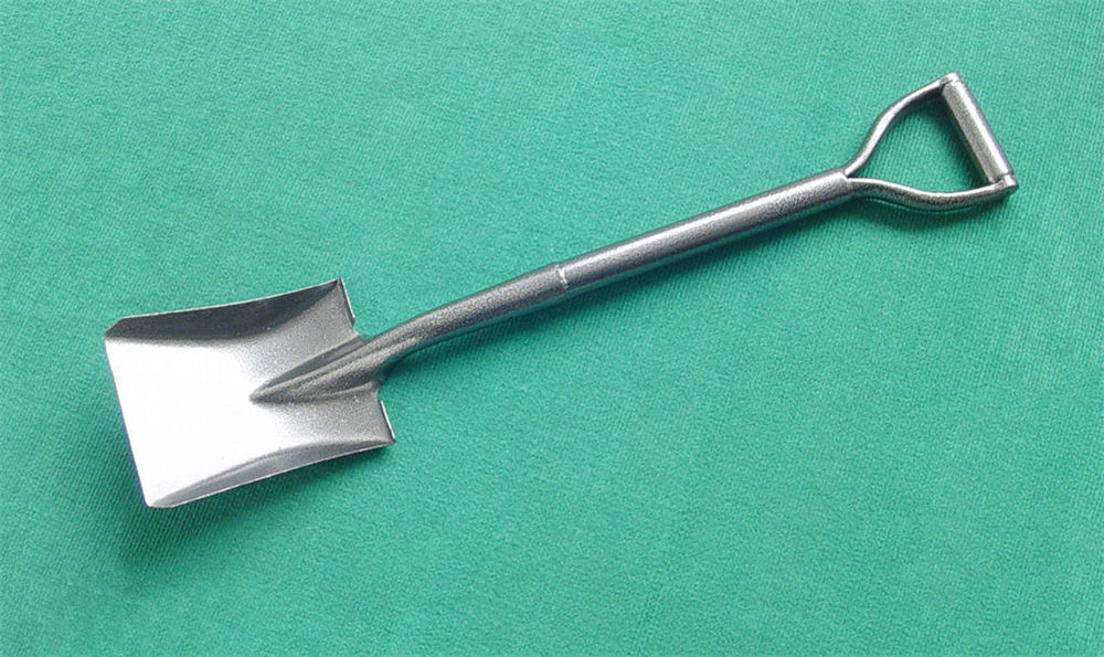 Garden Shovel with Wooden Handle