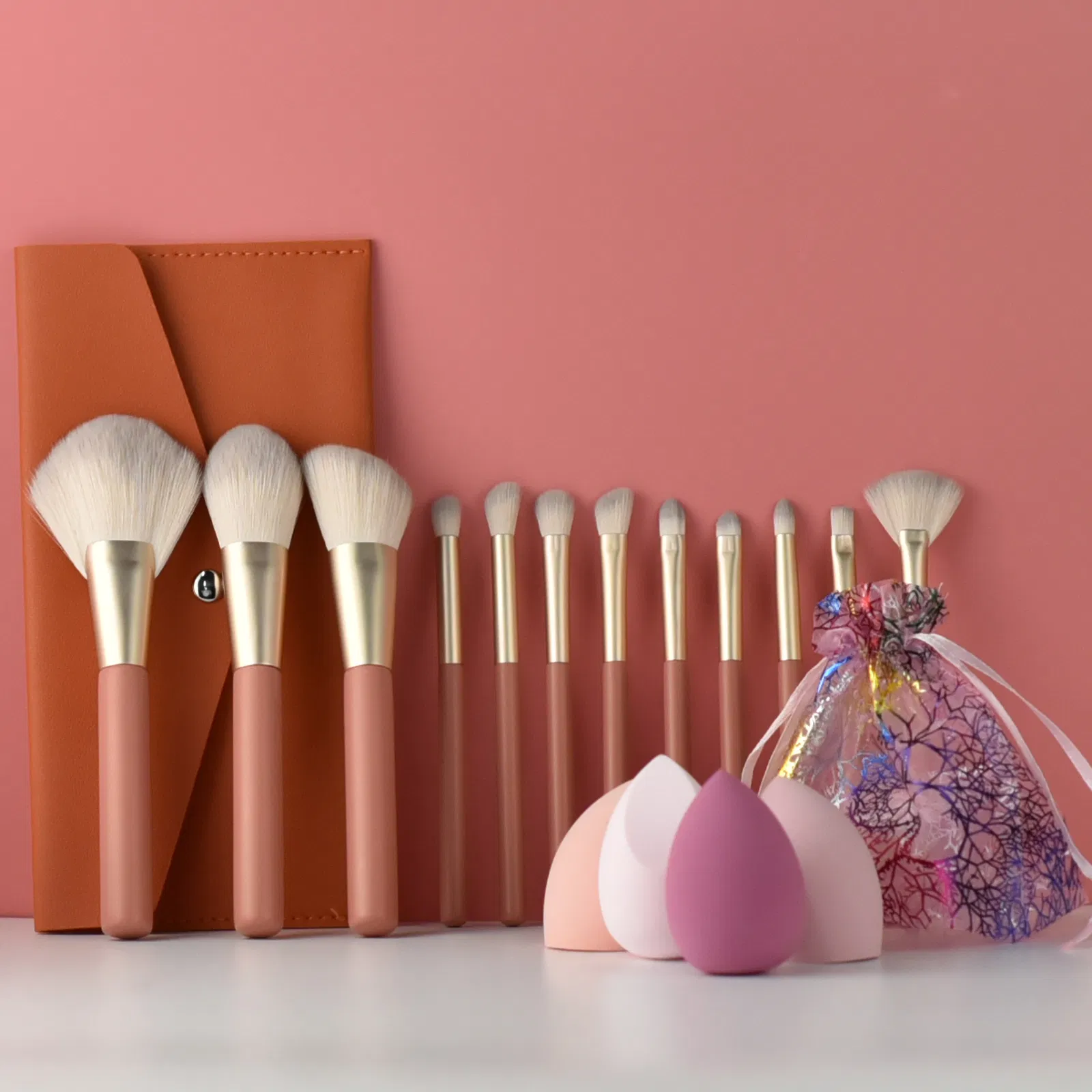 12 Makeup Brush Suits Super Soft Hair Color Makeup Brush Brush Brush Eye Shadow Special Makeup Artist Beauty Tool