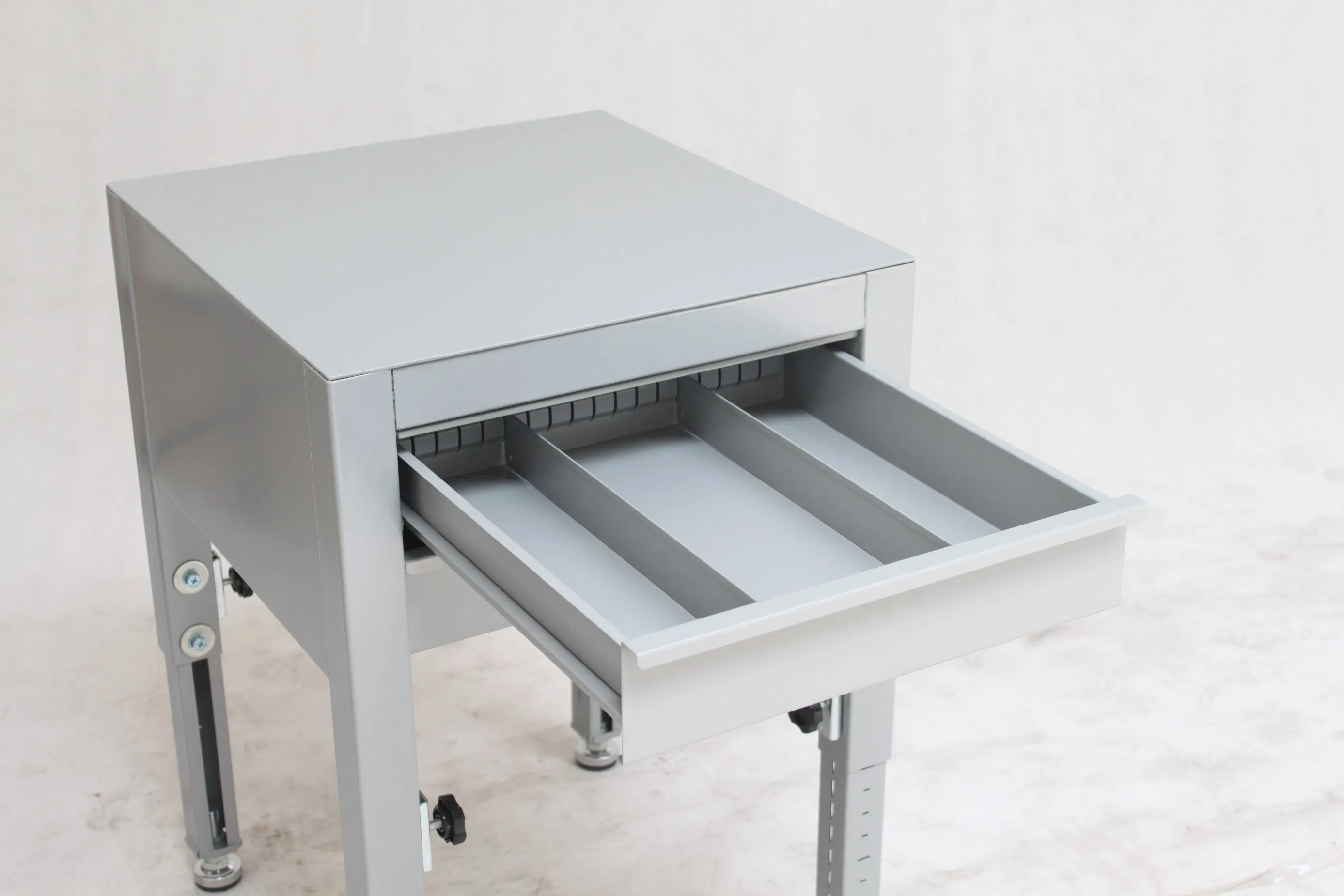 Metal Drill Foundation with 1 Drawer