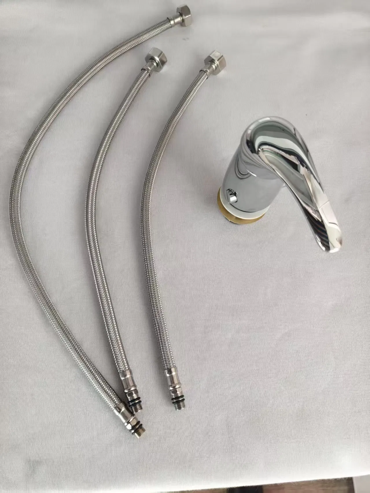 Смеситель для биде латунный, 2 функции (VT10130-1)