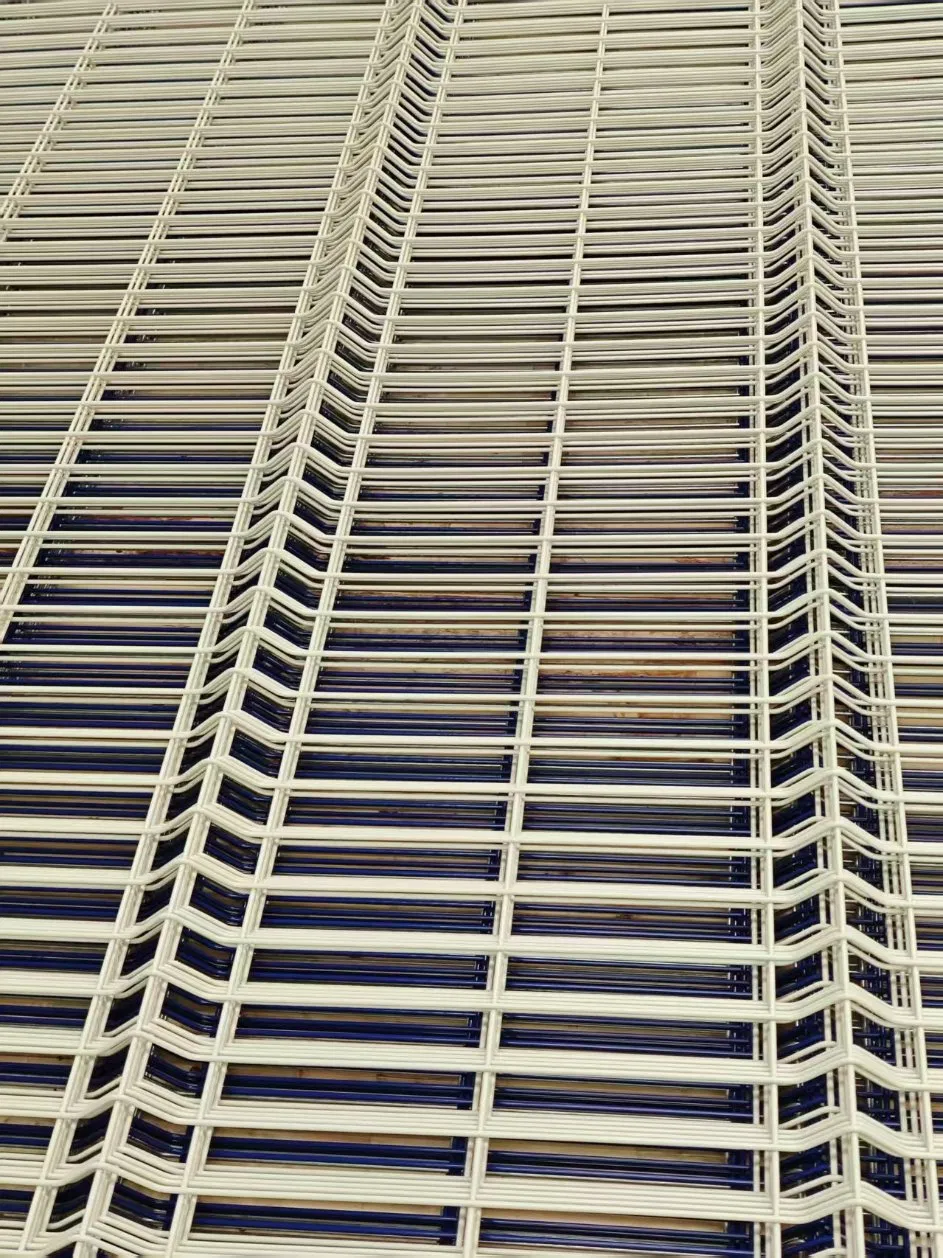 Powder Coated Welded Wire Mesh Panel Farm Metal Garden Fence