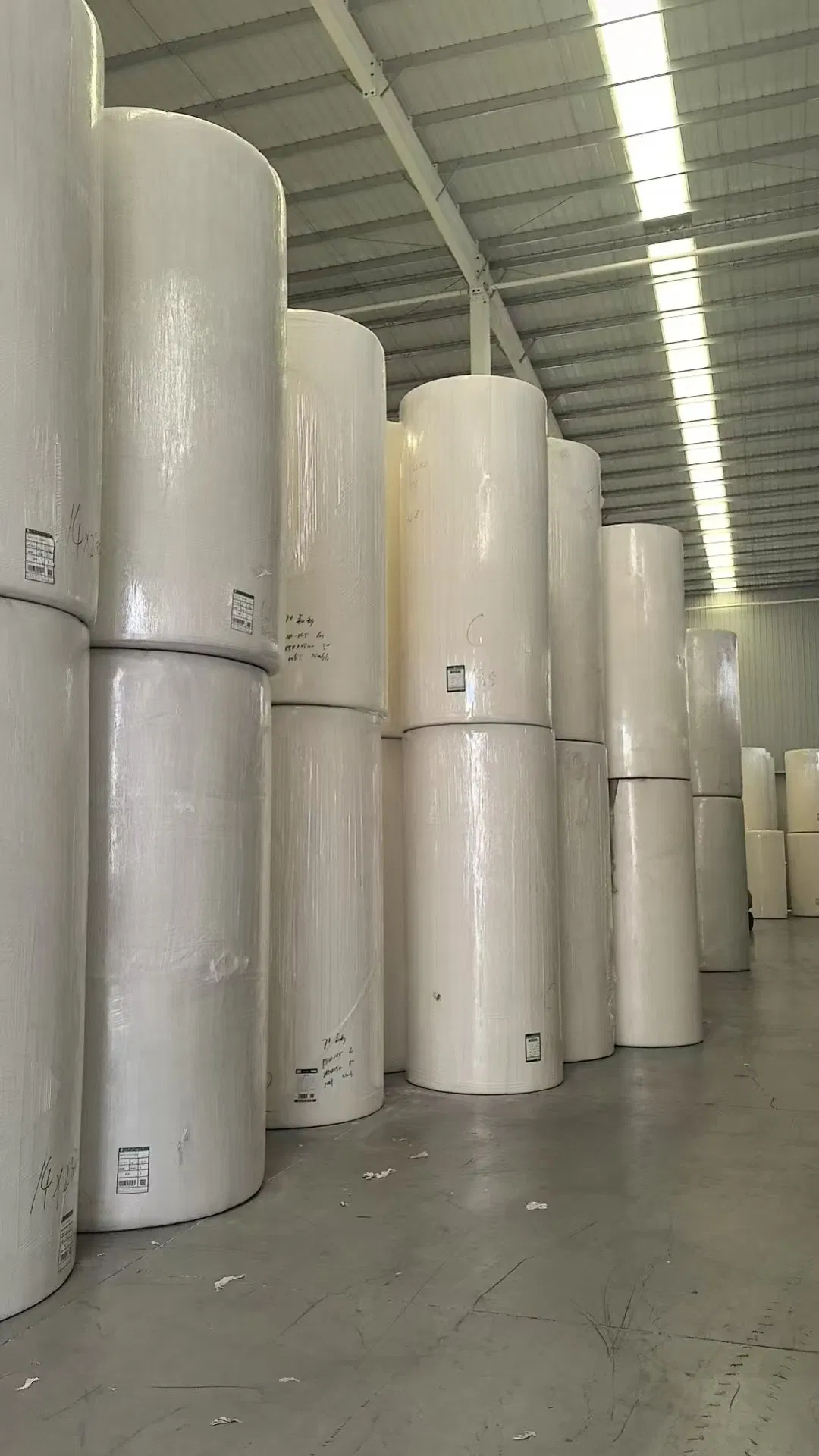 Customized Standard OEM CE Certificate Bleached and Natural Popular Jumbo Roll
