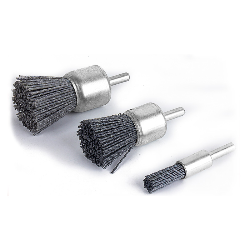 Абразивная щетка для удаления ржавчины и подготовки поверхностей