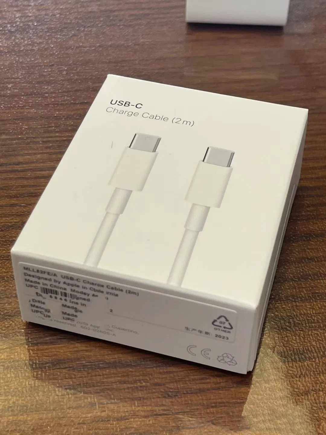Оригинальный кабель USB-C — Lightning, 1 м/2 м