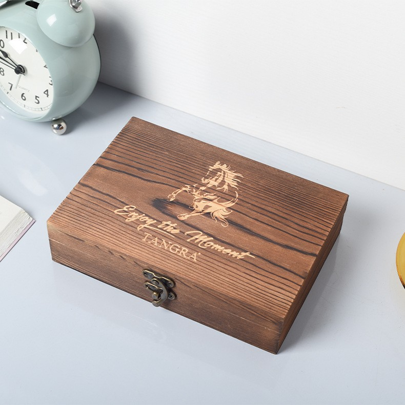 Vintage Wooden Cigarette Box with Laser Engraving Custom Logo