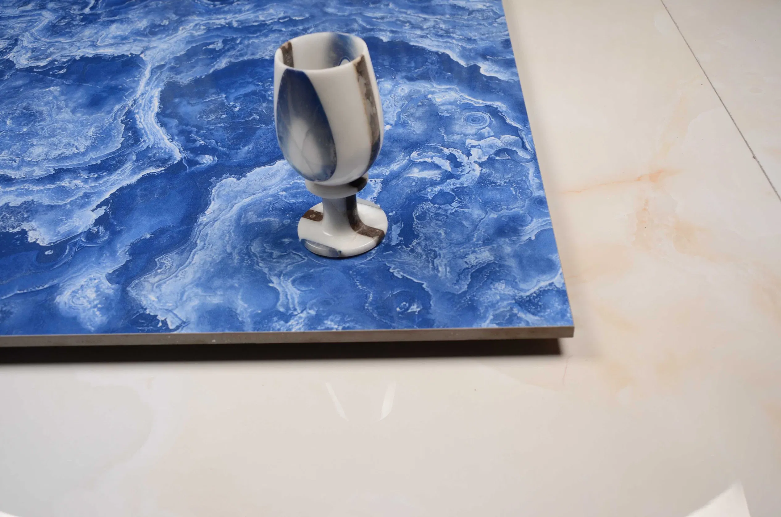 Promotion Full Glazed Porcelain Tile for The Decoration of Background (600*600mm)
