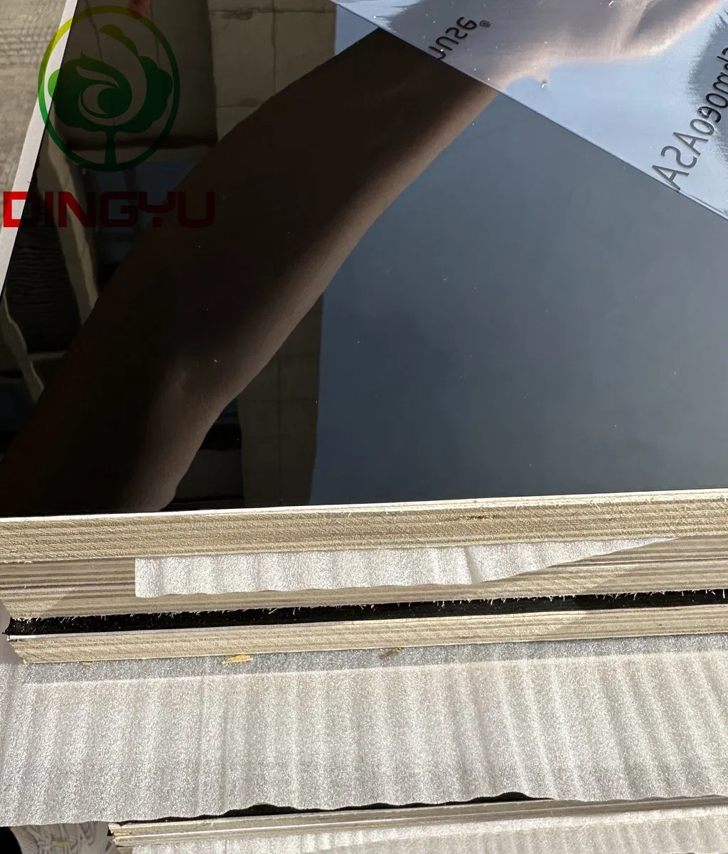 High Quality 18mm Melamine Laminated Plywood Sheet 4X8 with Cheap Price