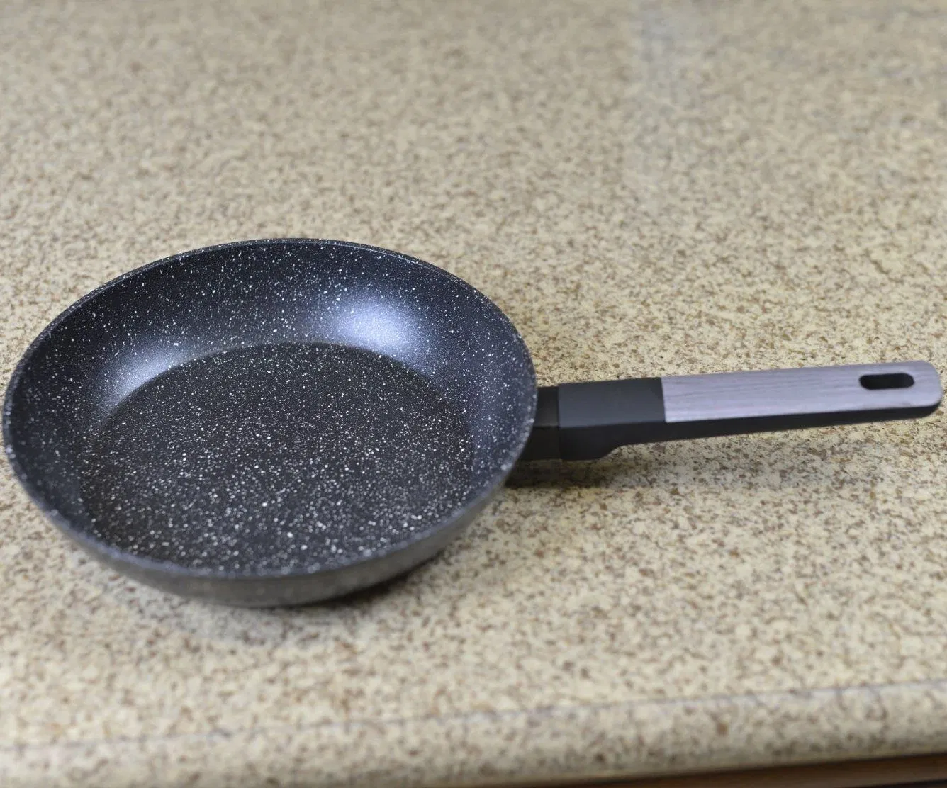 Easy to Clean Household Cookware Cooking Pans Nonstick Frying Pan