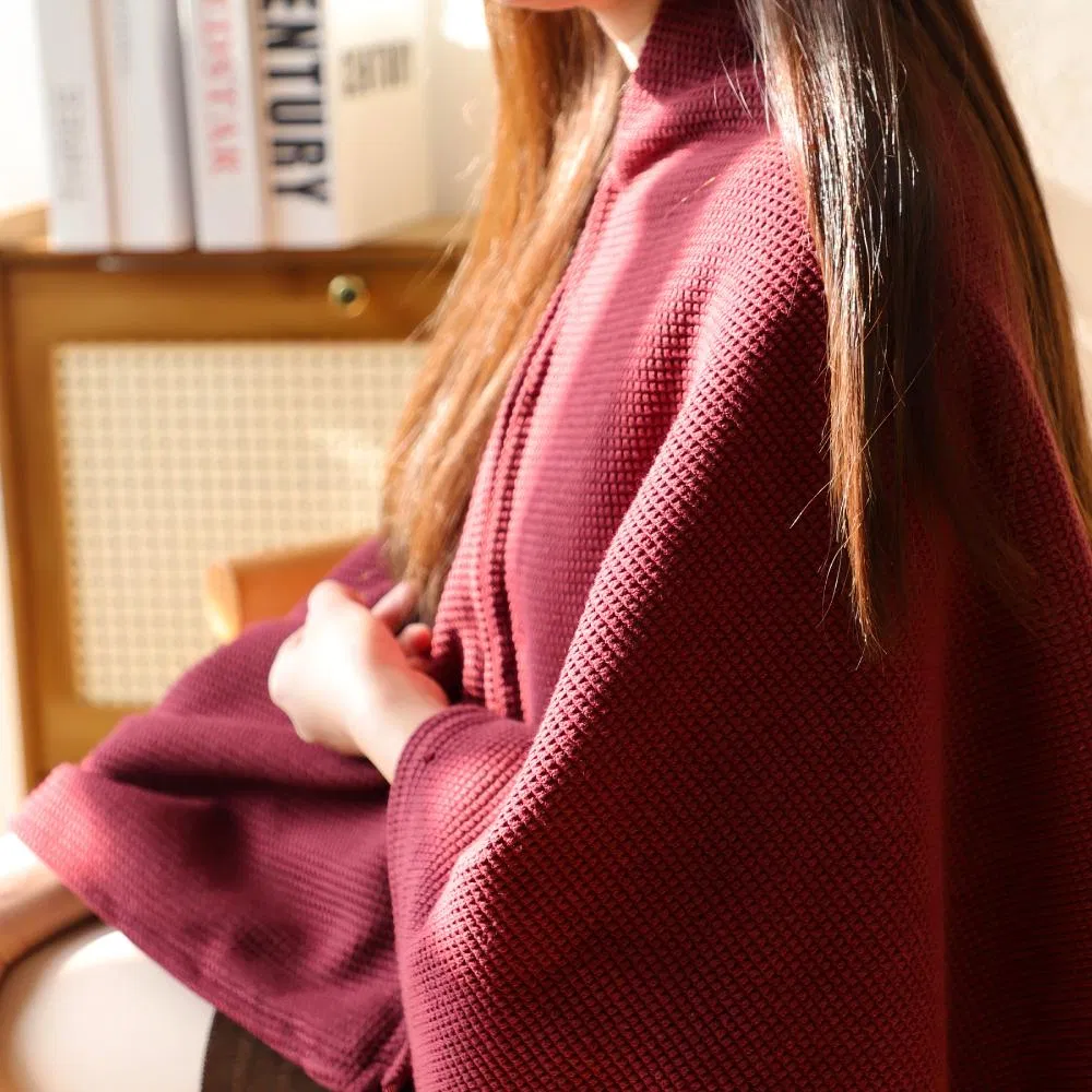 Cozy Heated Shawl with Adjustable Temperature Control Features