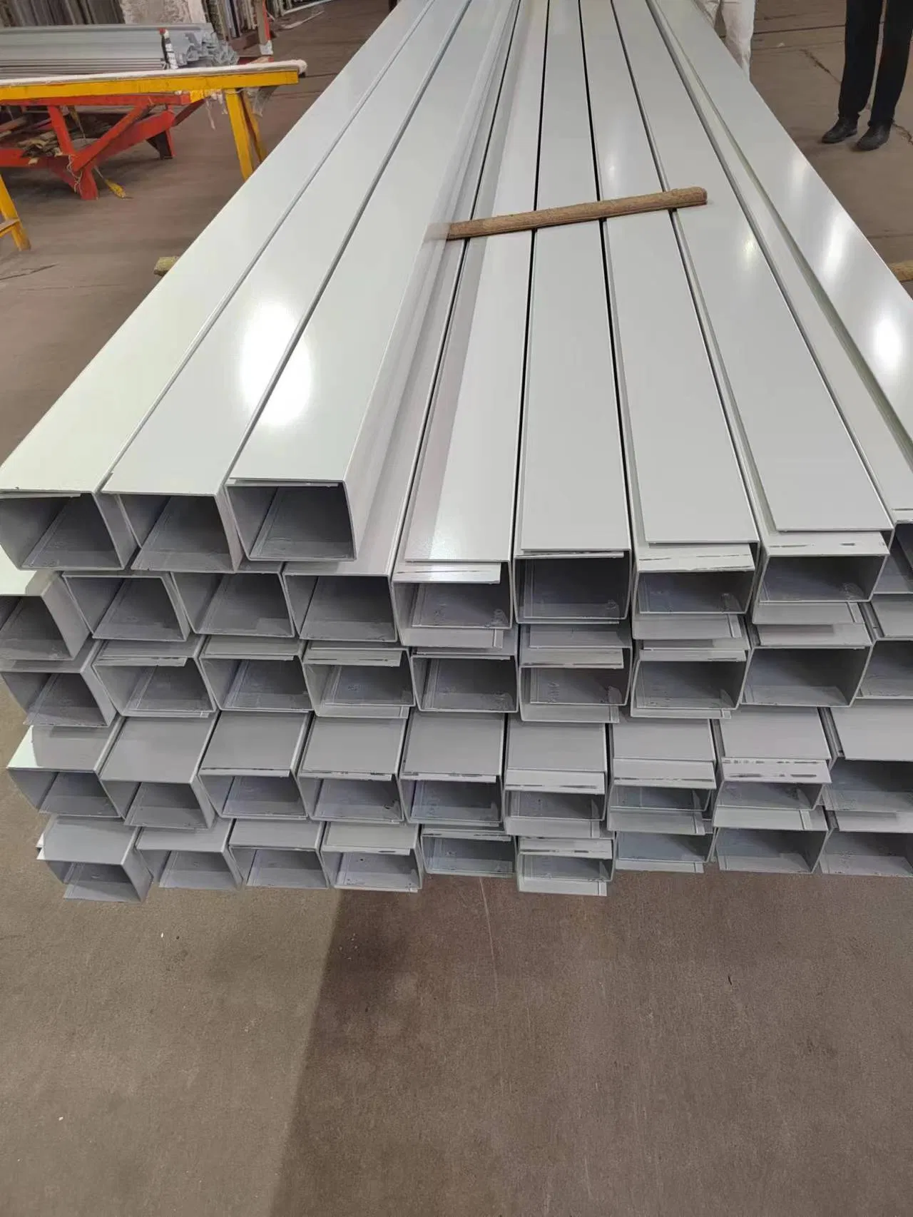 Aluminium Extruded Tubes 3003 /6063/6061