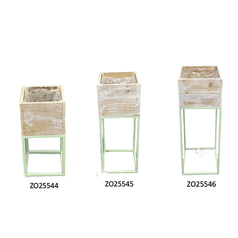 Versatile Iron Flower Container Chic Iron Plant Box Stylish Planter Box for Indoor and Outdoor Greenery