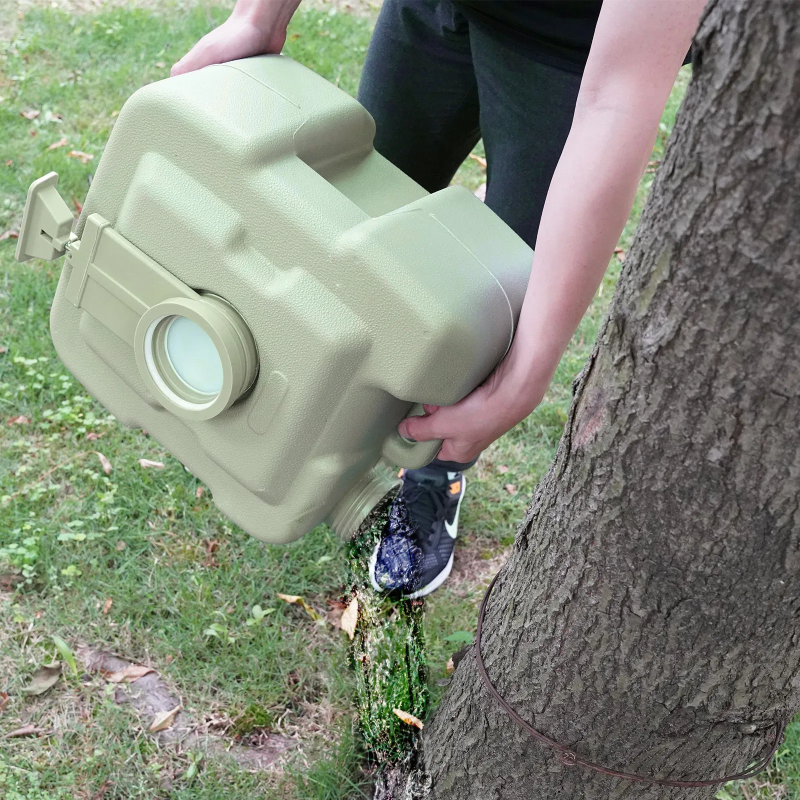 Outdoor Plastic Retractable Portable Mobile Toilet Movable Camping Wc Folding Swimming Pool Toilet Portable with Spray and Bag