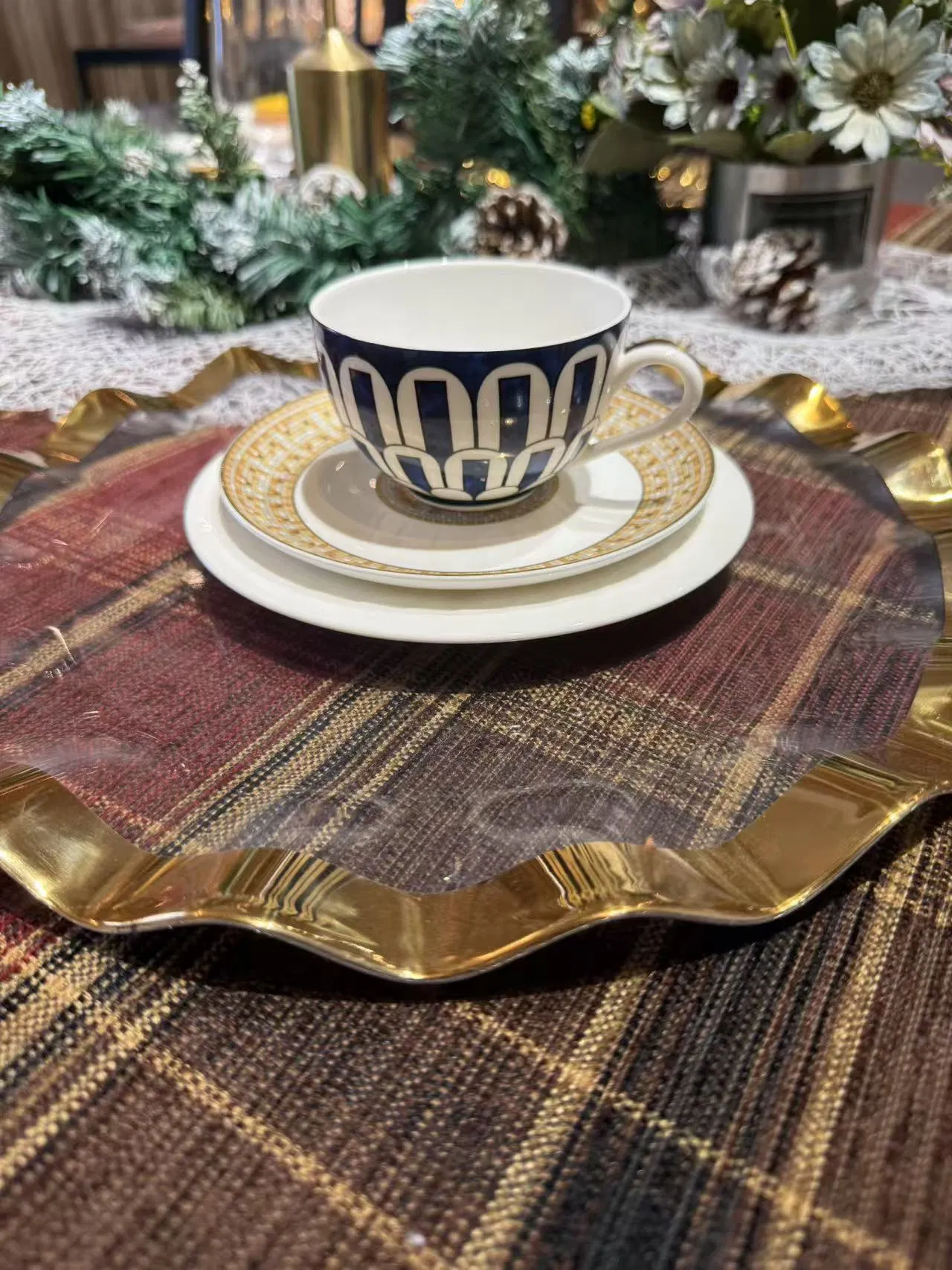 Wedding/Party/Resturant/Household Gold Wavy Rim Charger Plate