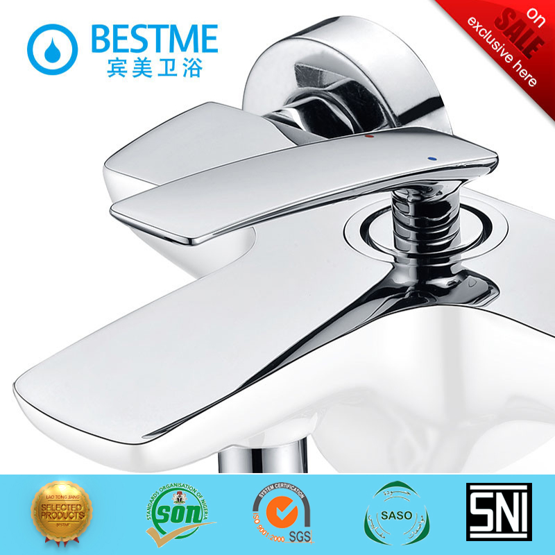 Смеситель для душа BESTME белый с хромом (BM-50023W)