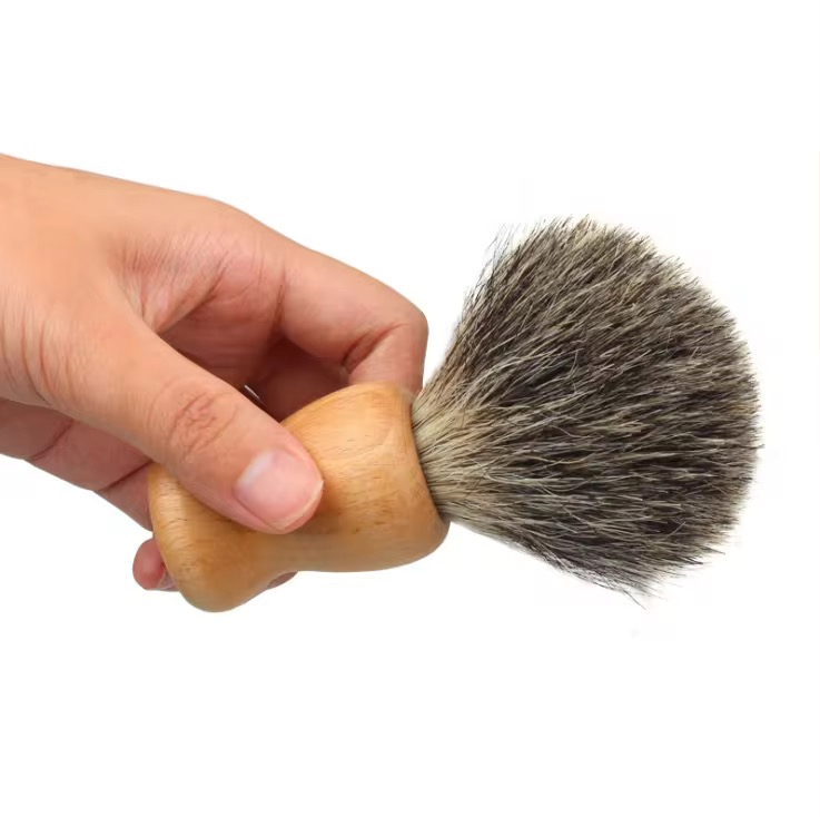 Natural Eco-Friendly Wooden Soft-Bristle Men's Beard Foaming Cleaning Brush