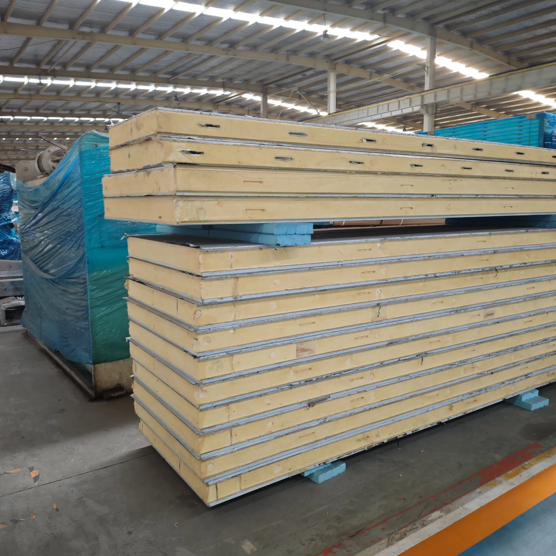 PU Sandwich Panel for Cold Storage Wall Insulation and Commercial Building Projects