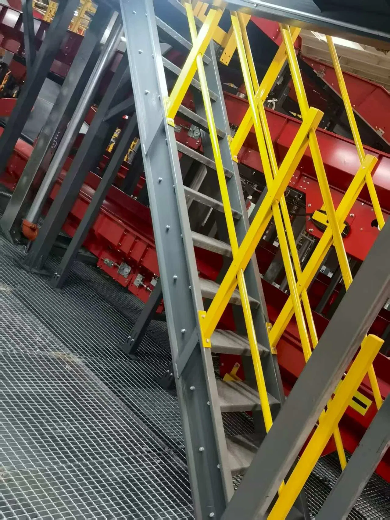 New Product Resistant to Rust Hot-Rolled Section Staircases for Warehousing