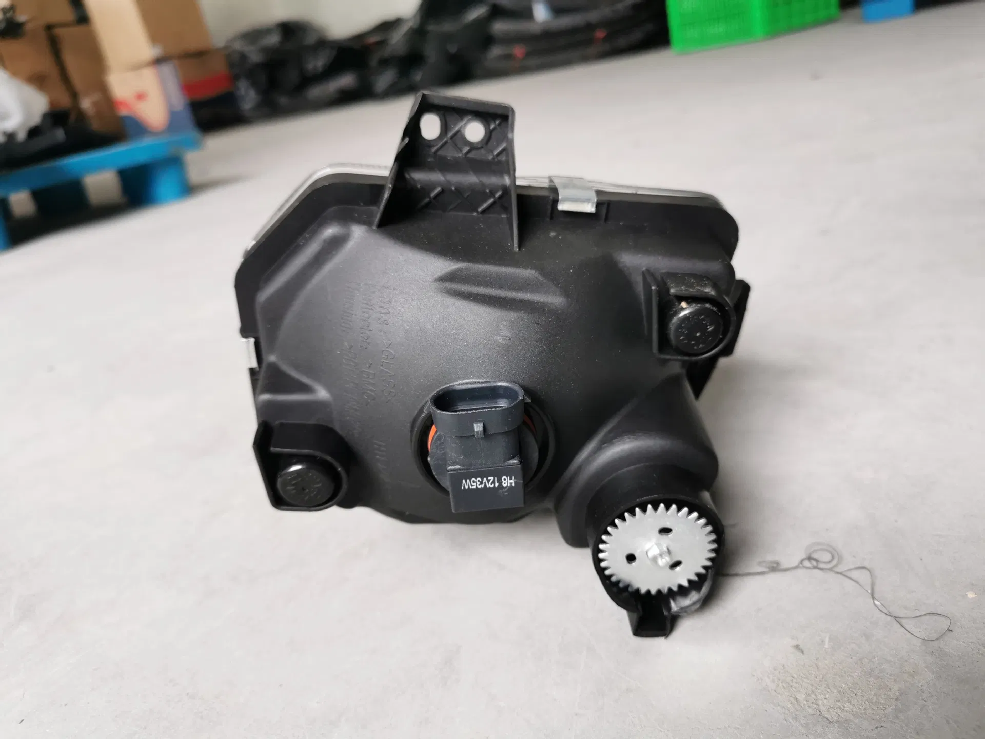 Противотуманная фара 12V для SAIC Maxus T60/T70 (2017)