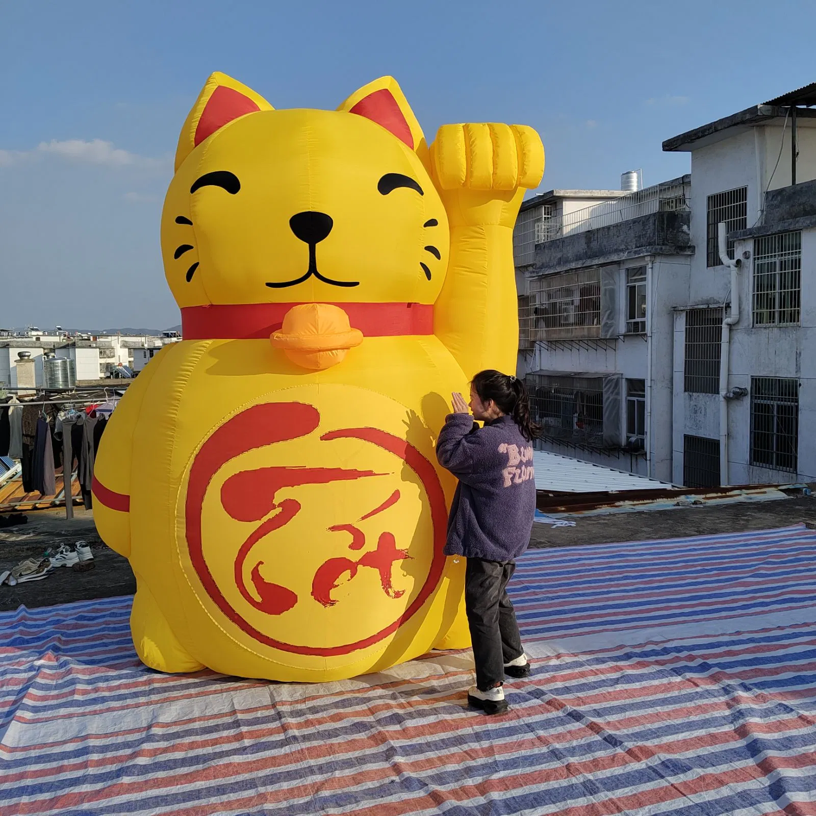 Giant Lucky Cat Inflatable Mascot, Maneki-Neko Themed Business Opening Inflatable Decoration
