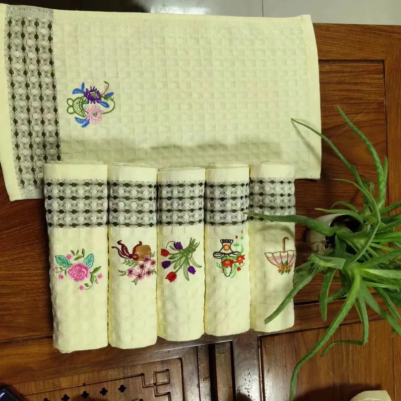 Kitchen Towel Hot Transfer Printing and Plain Colors Tea Towel Cotton Soft Printed Square Napkin Custom Logo Promotional Tea Towel