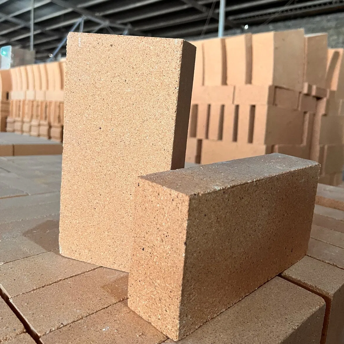 Огнеупорный кирпич высокоглинозёмистый