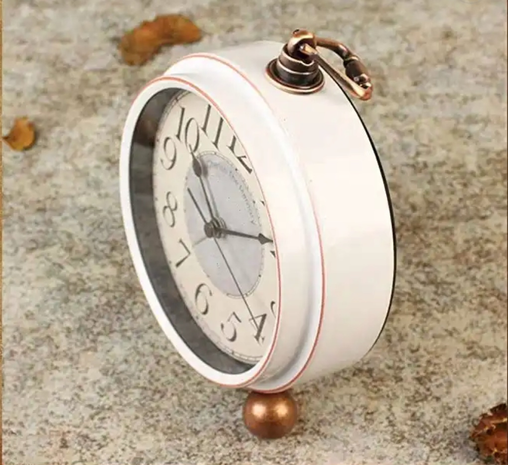 Silent Desk Clocks Mantel Small Decorative Vintage Quartz Analog Clock