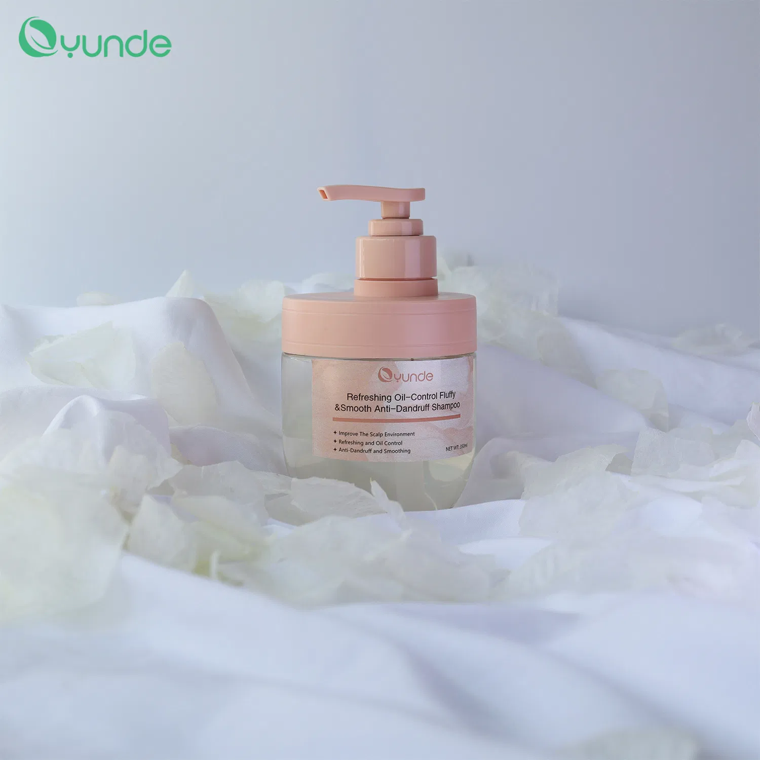 Refreshing and Oil Control Fluffy and Smooth Anti-Dandruff Shampoo