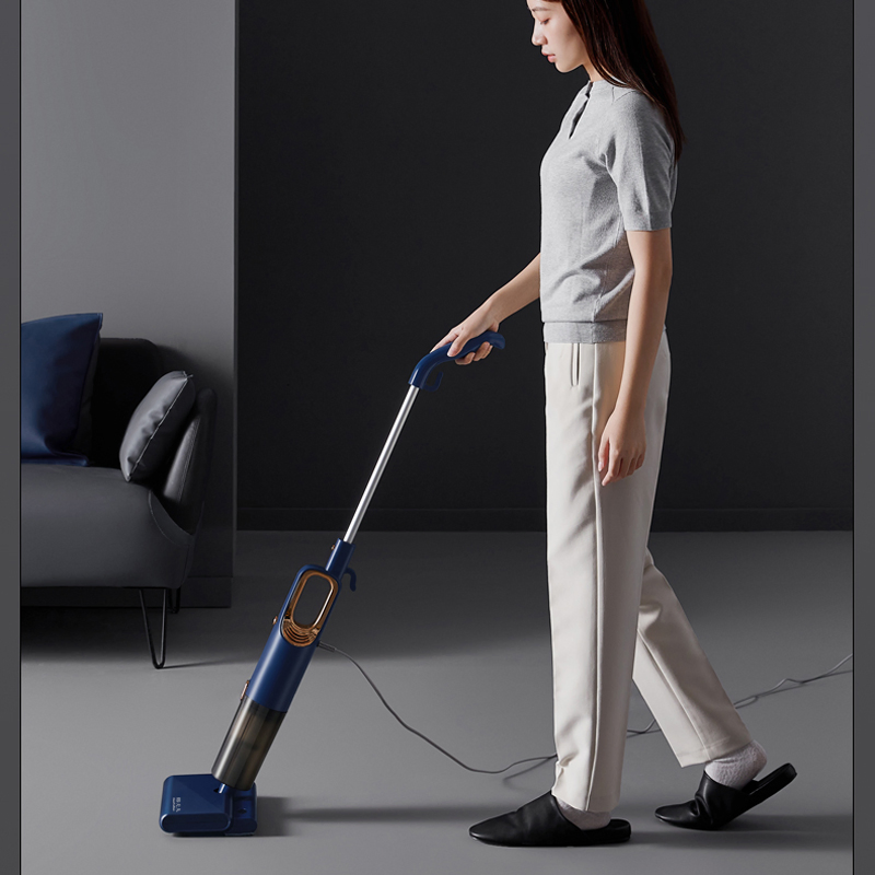 Vacuum Cleaner with Mopping Function and Water Tank
