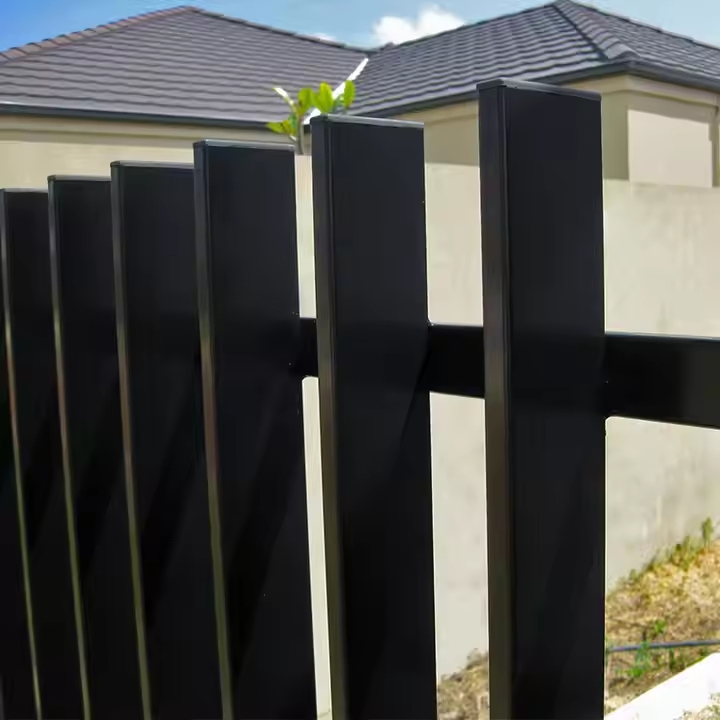 High Quality Outdoor Blade Design Fence Ornamental Panels Fence Custom Fence 2025 Pupular